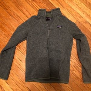 Patagonia green fleece pullover!!